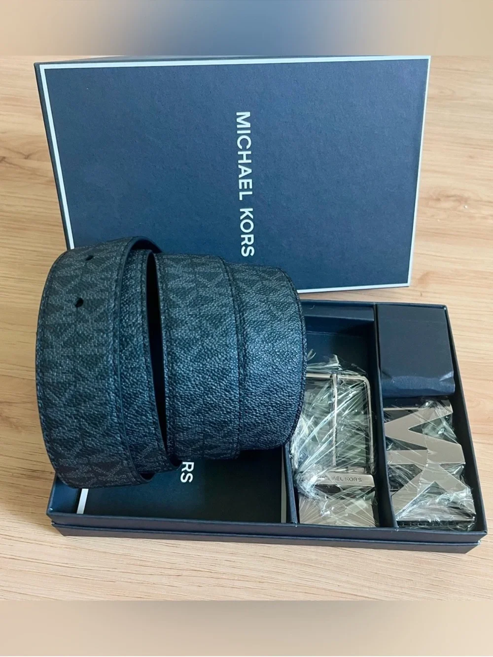 Michael Kors 4-In-1 Logo Belt Box Set